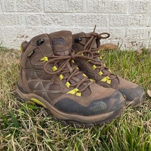 North face womens hiking boots size 6.5